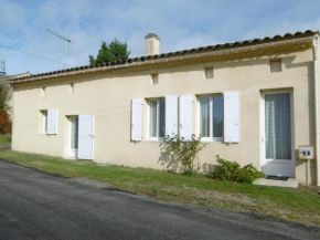 Gîte Saint-Ciers-sur-Gironde, 4 pièces, 5 personnes - FR-1-440-61